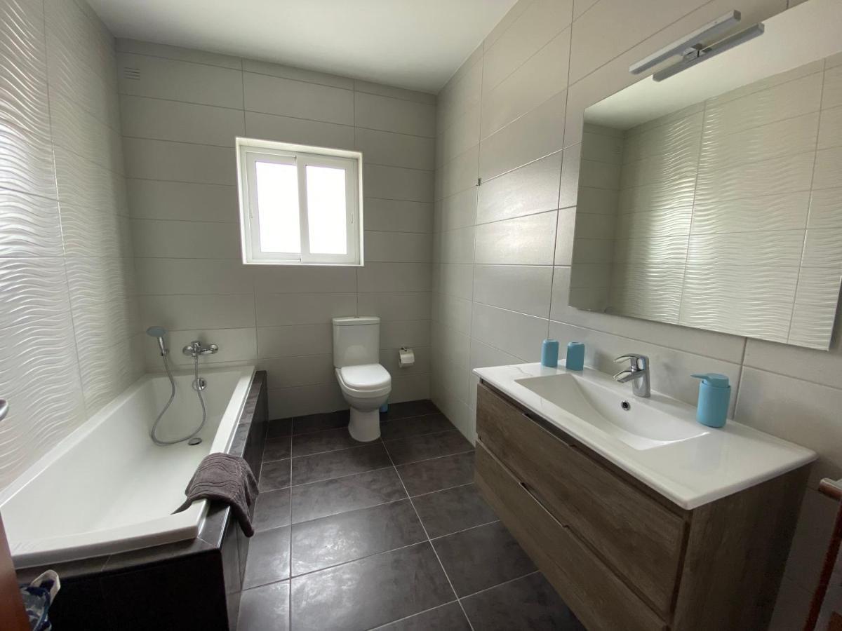 Sunshine Apartments Mellieha - Modern Three Bedroom Ground Floor Apartment With Yard Eksteriør bilde
